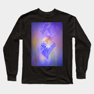 Iris flowers Long Sleeve T-Shirt